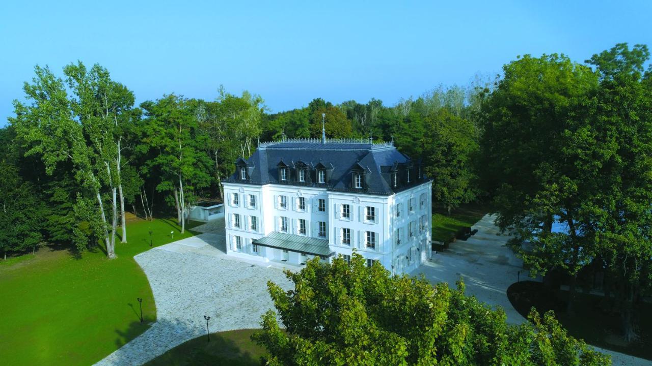 Chateau Des Hauts De Provins Hotell Champcenest Eksteriør bilde