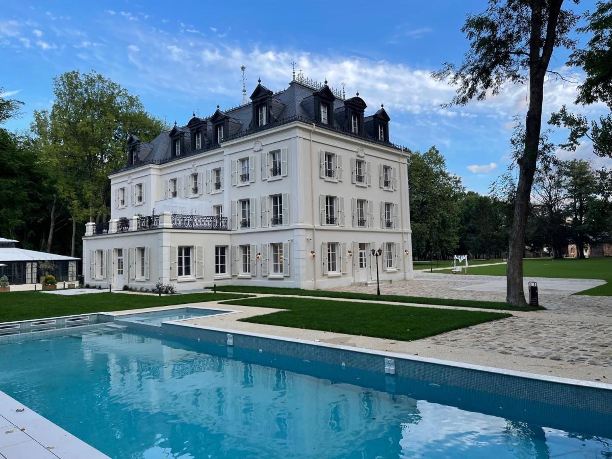 Chateau Des Hauts De Provins Hotell Champcenest Eksteriør bilde