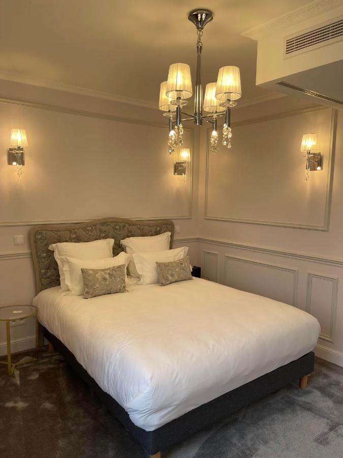 Chateau Des Hauts De Provins Hotell Champcenest Eksteriør bilde